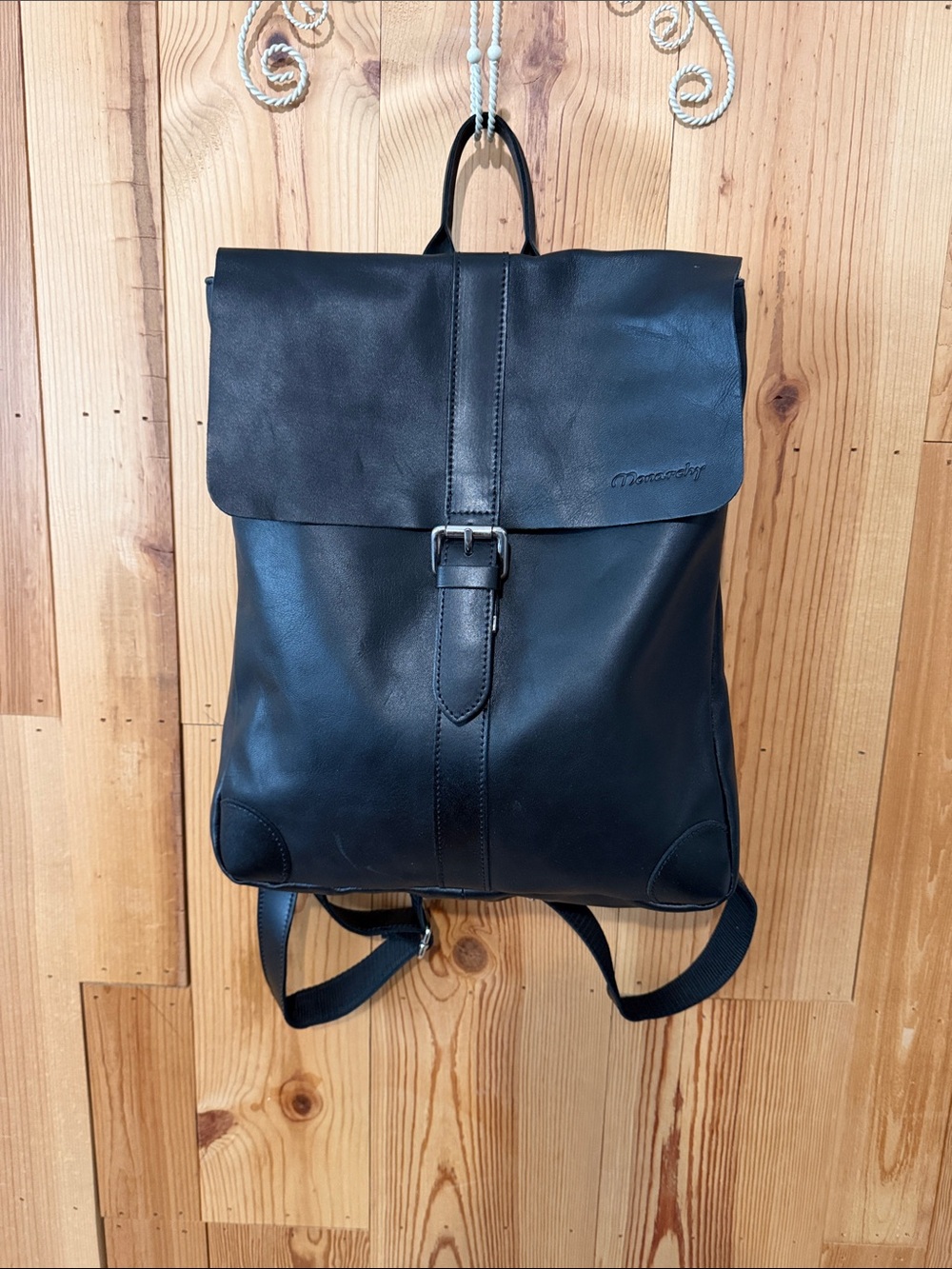 Monarchy NWOT Beautiful Smooth Black Genuine Leather Lightweight Backpack-Unisex